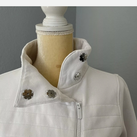 Lululemon Fleece Be True Quilted Jacket Asymmetrical Zip Womens Size 6 In White - Picture 7 of 7